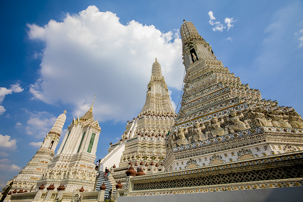 Arunratchawararam Ratchaworamahawihan Temple or Temple of Dawn, Bangkok, Thailand.